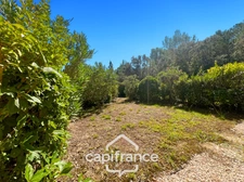 GOLF de PONT ROYAL appartement exceptionel  de 54 m2 en rez de jardin, double terrasse, 3 chambres, 1 salle de bain , 1 salle d'eau, grande loggia, place de parking