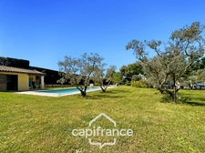 LES TAILLADES, detached single-storey house of 210 m2 in the countryside, 4 bedrooms, on a plot of approximately 2900 m2, swimming pool