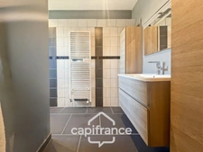 LES TAILLADES, detached single-storey house of 210 m2 in the countryside, 4 bedrooms, on a plot of approximately 2900 m2, swimming pool