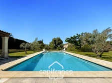 LES TAILLADES, detached single-storey house of 210 m2 in the countryside, 4 bedrooms, on a plot of approximately 2900 m2, swimming pool