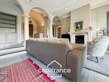 GOLF DE PONT  ROYAL, Villa de plain pied de 127 m² climatisée sur un terrain de 995 m², bordure de fairway, piscine