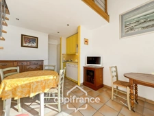 PONT ROYAL, Résidence du Lac, 30 m2 apartment with panoramic view of the lake, beautiful exposure, located on the 2nd and last floor 