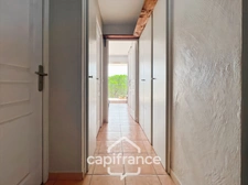 Domaine de Pont Royal, Duplex climatisé T3 de 49m2 situé sur le haut du Village, 2 chambres une double terrasse et une 2ème terrasse , belle exposition, ascenseur, place de parking  