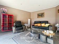 LES TAILLADES, detached single-storey house of 210 m2 in the countryside, 4 bedrooms, on a plot of approximately 2900 m2, swimming pool