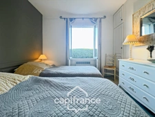 GOLF DE PONT  ROYAL, Villa de plain pied de 127 m² climatisée sur un terrain de 995 m², bordure de fairway, piscine