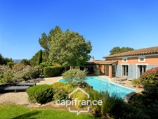 GOLF DE PONT  ROYAL, Villa de plain pied de 127 m² climatisée sur un terrain de 995 m², bordure de fairway, piscine