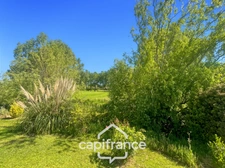 Villa de plain pied de 150 m² avec vue sur le trou numéro 10 , au Domaine et Golf de Pont Royal, terrain 628 m² ,  4 chambres, piscine, garage 