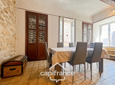 Authentique maison de village de 118 m2 en pierre, climatisée, terrasse de 50 m2, cuisine extérieure, double garage, grenier, trois belles chambres  2 salle de bains, buanderie  