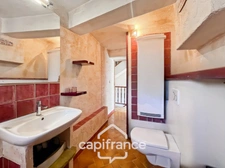 Authentic 118 m2 stone village house, air-conditioned, 50 m2 terrace, outdoor kitchen, double garage, attic, three beautiful bedrooms, 2 bathrooms, laundry room  