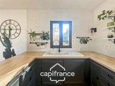 Domaine et Golf de Pont Royal, beautiful 290 m2 property set on a 2600 m2 plot, five bedrooms, an office, swimming pool, pool house, triple garage     