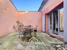 GOLF DE PONT  ROYAL, Villa de plain pied de 127 m² climatisée sur un terrain de 995 m², bordure de fairway, piscine