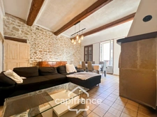 Authentic 118 m2 stone village house, air-conditioned, 50 m2 terrace, outdoor kitchen, double garage, attic, three beautiful bedrooms, 2 bathrooms, laundry room  