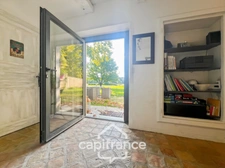 Mas en campagne à vendre 250m² à MOLLEGES, 4 chambres, beaux volumes , terrain 5 000m², piscine,  calme et sérénité   