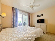 Domaine de Pont Royal, BEAUTIFUL APARTMENT of 58 m2 GROUND FLOOR, DOUBLE TERRACE, UNDERGROUND PARKING, SWIMMING POOL