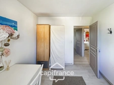 DOMAINE DE PONT ROYAL – FAMILY HOME with 80 m2 of living space, 3 bedrooms, 1 bathroom, 1 shower room, garden, covered terrace, residential swimming pool, private parking space 