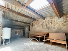 Camps la source, proche de Brignoles maison de village de 148 m2 à terminer plusieurs possibilités  d'aménagement
