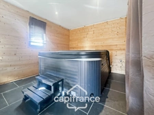 LES TAILLADES, detached single-storey house of 210 m2 in the countryside, 4 bedrooms, on a plot of approximately 2900 m2, swimming pool