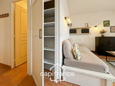 RENOVATED apartment WITH panoramic VIEW, double terrace of 30 m2, 2 bedrooms, new kitchen, parking space under the residence.