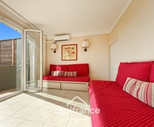 DOMAINE DE PONT ROYAL, BASTIDON climatisé et  meublé , 3 vraies chambres de  62 m2 avec vue dégagée,  piscine Résidentielle, emplacement  pour le véhicule 