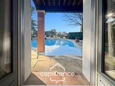 GOLF DE PONT  ROYAL, Villa de plain pied de 127 m² climatisée sur un terrain de 995 m², bordure de fairway, piscine