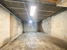 Authentic 118 m2 stone village house, air-conditioned, 50 m2 terrace, outdoor kitchen, double garage, attic, three beautiful bedrooms, 2 bathrooms, laundry room  