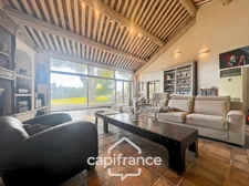 Mas en campagne à vendre 250m² à MOLLEGES, 4 chambres, beaux volumes , terrain 5 000m², piscine,  calme et sérénité   