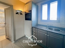 GOLF DE PONT  ROYAL, Villa de plain pied de 127 m² climatisée sur un terrain de 995 m², bordure de fairway, piscine