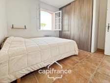 Maison individuelle et familiale de 165 m2, 7 pièces, située à  ALLEINS proche Salon de Provence établie sur un terrain de 945m² avec  piscine et dépendances