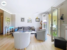 Domaine et golf de Pont royal appartement de 64 m² .  Terrasse avec vue dégagée,  Piscine résidentielle, Garage box fermé, cave 