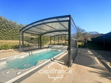 Single-storey property in the countryside with panoramic views, built in 1980, 177m2 house with 3/4 bedrooms on a 2280m2 plot 