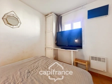 DOMAINE DE PONT ROYAL Furnished top floor apartment with open view 31m2 and 7m2 loggia, 1 double bedroom & bathroom  