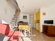 PONT ROYAL, Résidence du Lac, 30 m2 apartment with panoramic view of the lake, beautiful exposure, located on the 2nd and last floor 