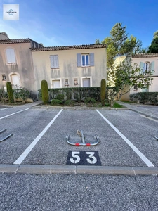 DOMAINE DE PONT ROYAL, 45 m2 house with unobstructed views, two stories, 2 bedrooms, semi-detached on one side, private swimming pool, numbered parking space 