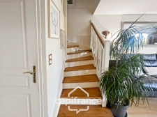 Domaine et golf de Pont Royal, fully renovated 67 m² house with air conditioning, attractive exterior, 2/3 bedrooms, bathroom and shower room, garden, residential swimming pool