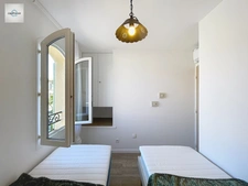 DOMAINE DE PONT ROYAL, 45 m2 house with unobstructed views, two stories, 2 bedrooms, semi-detached on one side, private swimming pool, numbered parking space 