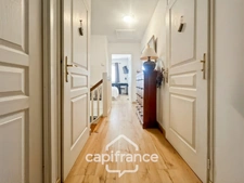 Domaine et golf de Pont Royal, fully renovated 67 m² house with air conditioning, attractive exterior, 2/3 bedrooms, bathroom and shower room, garden, residential swimming pool
