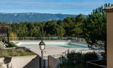 Domaine de Pont Royal, BEAUTIFUL APARTMENT of 58 m2 GROUND FLOOR, DOUBLE TERRACE, UNDERGROUND PARKING, SWIMMING POOL