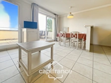 Domaine de Pont ROYAL between CIEL & LUBERON, well-maintained 40m2 top-floor apartment with panoramic views, terrace, and residential area with swimming pool