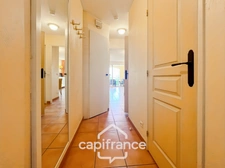 Royal Bridge in Provence, 27m² apartment with Luberon view, one furnished and equipped bedroom