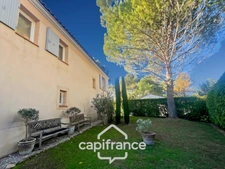 PONT ROYAL GOLF COURSE: Charming, light-filled bastide of 140 m² set on a 657 m² plot, 4 bedrooms including a master suite, 2 bathrooms, swimming pool, double garage
