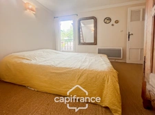 MERINDOL CHARMING HOUSE, outdoor courtyard and rooftop, 2 bedrooms, 1 room, 1 office, 1 cellar, in the heart of the village. A MUST-SEE! 