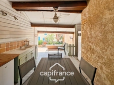 Authentic 118 m2 stone village house, air-conditioned, 50 m2 terrace, outdoor kitchen, double garage, attic, three beautiful bedrooms, 2 bathrooms, laundry room  