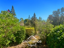 GOLF de PONT ROYAL appartement exceptionel  de 54 m2 en rez de jardin, double terrasse, 3 chambres, 1 salle de bain , 1 salle d'eau, grande loggia, place de parking