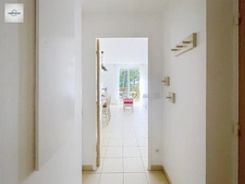 DOMAINE DE PONT ROYAL, 45 m2 house with unobstructed views, two stories, 2 bedrooms, semi-detached on one side, private swimming pool, numbered parking space 