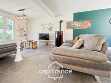 Welcome to your new elegant family villa at Domaine et Golf de Pont Royal, 4 bedrooms, 110 m2, garden 556 m2 