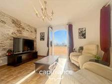 Single-storey property in the countryside with panoramic views, built in 1980, 177m2 house with 3/4 bedrooms on a 2280m2 plot 