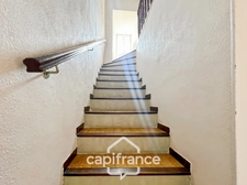 Authentic 118 m2 stone village house, air-conditioned, 50 m2 terrace, outdoor kitchen, double garage, attic, three beautiful bedrooms, 2 bathrooms, laundry room  