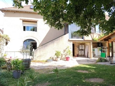 Maison en pierre LISSAC ET MOURET