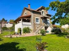 Maison en pierre MAURS (15)