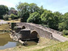 Maison en pierres BAGNAC SUR CELE (46)